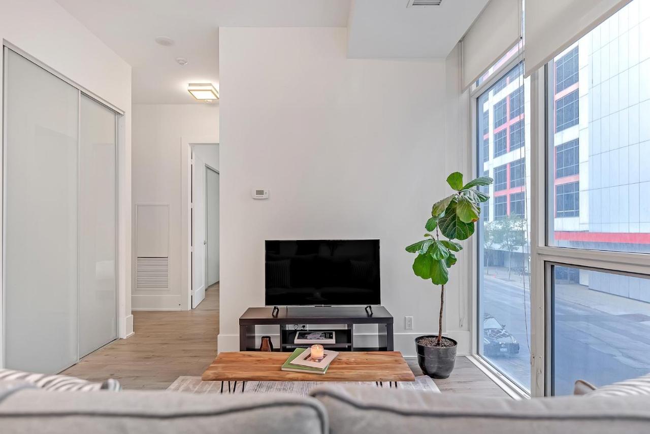2Br 2Bth Apt-Rogers Center-Cn Tower-Free Parking Apartment Toronto Luaran gambar